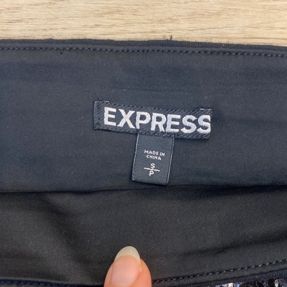 Express Sequin Mini Skirt - Picture 9 of 9